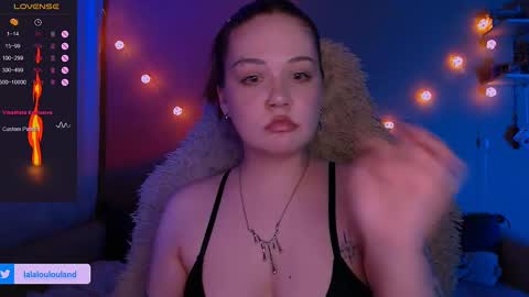 Snapshot of lala_loulou chatting on 23, 2, 2025 Nicky online show from 23, 2, 2025