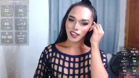 Snapshot of lala_moves chatting on 10, 5, 2026 Joxie online show from 10, 5, 2026