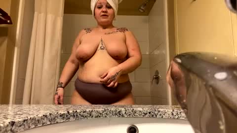 Snapshot of lalaaacx3 chatting on 21, 2, 2025 lalaaacx3 online show from 21, 2, 2025