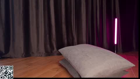 Ellina online show from 1, 2, 2025