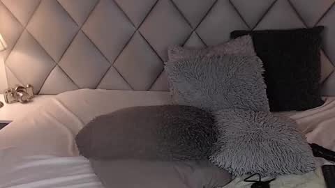 Snapshot of lalycastro chatting on 19, 1, 2025 Laly Castro online show from 19, 1, 2025