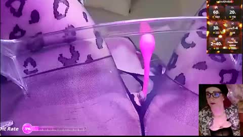 Snapshot of lana6 chatting on 22, 11, 2025 Lana online show from 22, 11, 2025