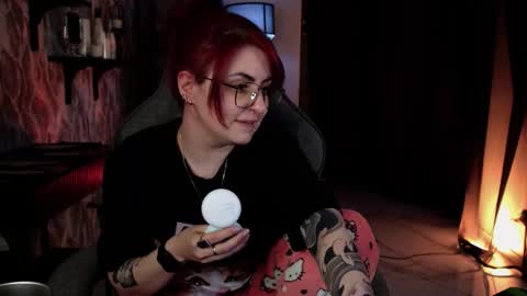 just call me Lana  and her security online show from 10, 3, 2026