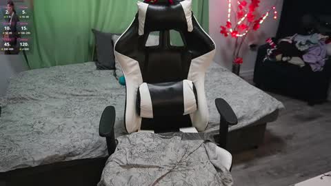 Kay online show from 5, 12, 2024