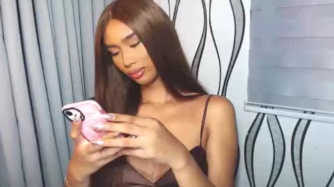 Snapshot of lanadel_hilton chatting on 24, 2, 2025 Lana online show from 24, 2, 2025