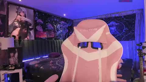 L A N A  online show from 9, 2, 2025