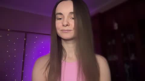 Lana online show from 8, 2, 2025