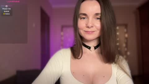 Snapshot of lanaloulou chatting on 2, 4, 2026 Lana online show from 2, 4, 2026