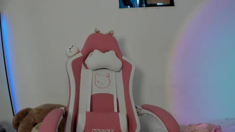 Lana  online show from 16, 1, 2025