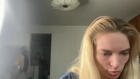 Snapshot of lanasharapovaxxx chatting on 15, 3, 2026 lanasharapovaxxx online show from 15, 3, 2026