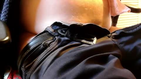 Snapshot of lander_63 chatting on 5, 4, 2026 lander_63 online show from 5, 4, 2026