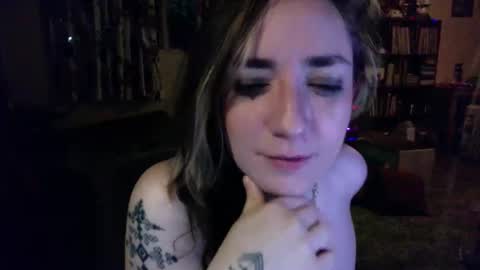 Snapshot of laneglys chatting on 6, 5, 2026 laneglys online show from 6, 5, 2026
