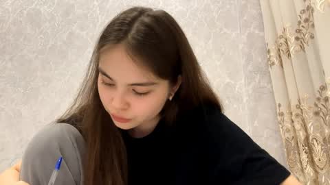 Snapshot of lanihadland chatting on 6, 4, 2026 Alice online show from 6, 4, 2026