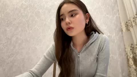 Snapshot of lanihadland chatting on 18, 4, 2026 Alice online show from 18, 4, 2026