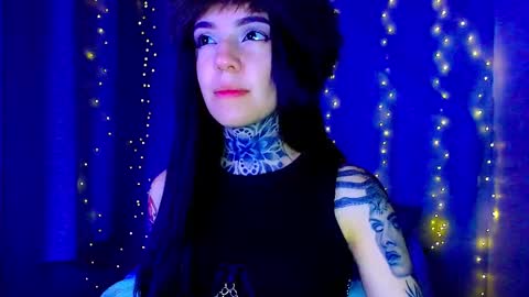 Snapshot of lannie_gonzales chatting on 7, 1, 2026 LANNIE online show from 7, 1, 2026