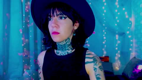 Snapshot of lannie_gonzales chatting on 6, 3, 2026 LANNIE online show from 6, 3, 2026