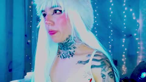 Snapshot of lannie_gonzales chatting on 12, 3, 2026 LANNIE online show from 12, 3, 2026