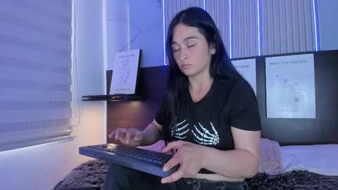 lara_as online show from 27, 3, 2026