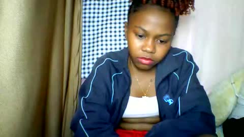 Snapshot of lara_belle chatting on 26, 5, 2026 lara_belle online show from 26, 5, 2026