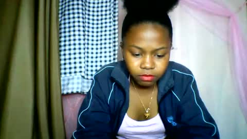 Snapshot of lara_belle chatting on 13, 6, 2026 lara_belle online show from 13, 6, 2026