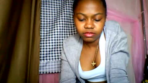 Snapshot of lara_belle chatting on 22, 6, 2026 lara_belle online show from 22, 6, 2026