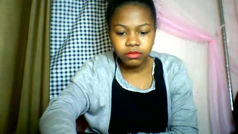 Snapshot of lara_belle chatting on 28, 6, 2026 lara_belle online show from 28, 6, 2026