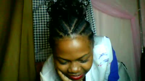 Snapshot of lara_belle chatting on 4, 7, 2026 lara_belle online show from 4, 7, 2026