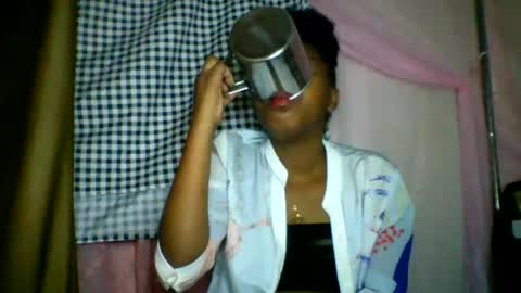 Snapshot of lara_belle chatting on 11, 7, 2026 lara_belle online show from 11, 7, 2026