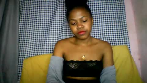 Snapshot of lara_belle chatting on 20, 7, 2026 lara_belle online show from 20, 7, 2026