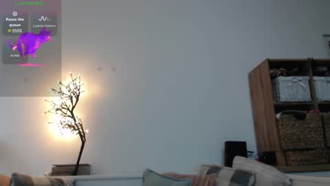 Snapshot of lara_c_rau chatting on 22, 3, 2026 Lara online show from 22, 3, 2026