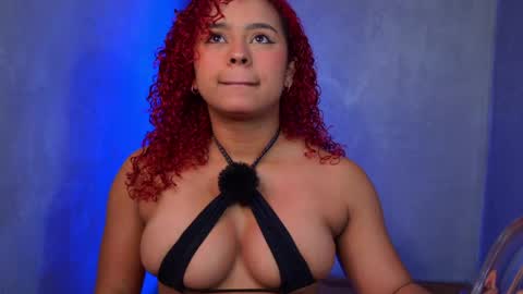 Snapshot of lara_curly chatting on 27, 5, 2026 lara_curly online show from 27, 5, 2026