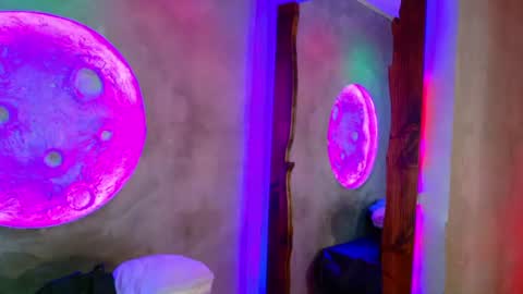 Snapshot of lara_curly chatting on 22, 6, 2026 lara_curly online show from 22, 6, 2026