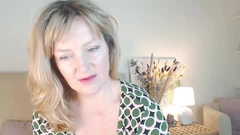lara_fisher online show from 31, 1, 2026