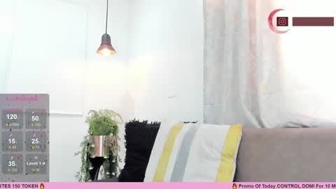 Snapshot of lara_martin chatting on 6, 2, 2025 700 200 online show from 6, 2, 2025