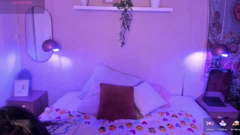 Snapshot of laraa_rouss_ chatting on 2, 12, 2025 laraa rouss online show from 2, 12, 2025