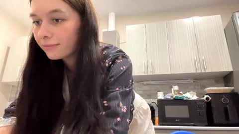 Snapshot of larainerothmiller chatting on 3, 4, 2026 lara online show from 3, 4, 2026