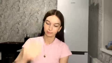 Snapshot of larainerothmiller chatting on 18, 4, 2026 lara online show from 18, 4, 2026