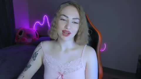 LaraKrein lk online show from 17, 4, 2026