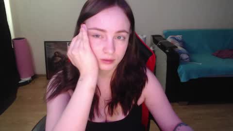 Snapshot of laralianna chatting on 2, 4, 2026 Laralianna online show from 2, 4, 2026