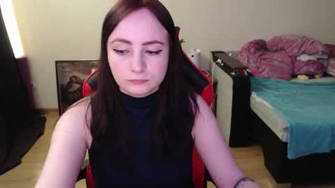 Snapshot of laralianna chatting on 14, 4, 2026 Laralianna online show from 14, 4, 2026