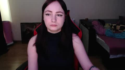 Snapshot of laralianna chatting on 15, 4, 2026 Laralianna online show from 15, 4, 2026