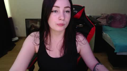 Snapshot of laralianna chatting on 17, 4, 2026 Laralianna online show from 17, 4, 2026