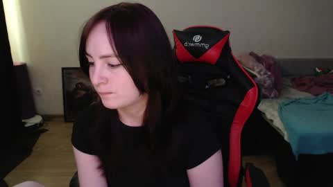 Snapshot of laralianna chatting on 24, 4, 2026 Laralianna online show from 24, 4, 2026