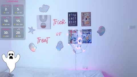 Snapshot of laramucci chatting on 5, 10, 2025 laramucci online show from 5, 10, 2025