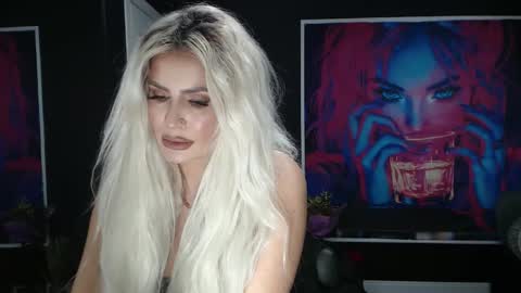 Snapshot of laras_moans chatting on 14, 11, 2025 laras_moans online show from 14, 11, 2025