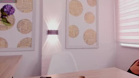 Snapshot of larasweetx chatting on 25, 2, 2026 larasweetx online show from 25, 2, 2026