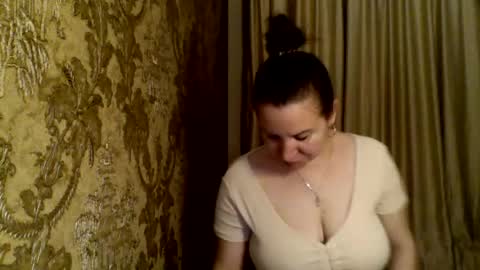 LaraSwity online show from 28, 7, 2026