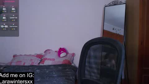 larawinters online show from 15, 9, 2025