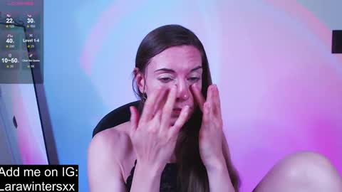 larawinters online show from 1, 11, 2025