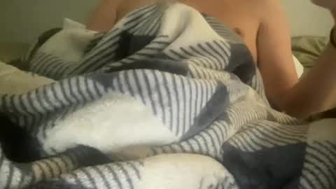 Snapshot of largecockkenny chatting on 4, 4, 2026 HUNG YUNG STR8 online show from 4, 4, 2026